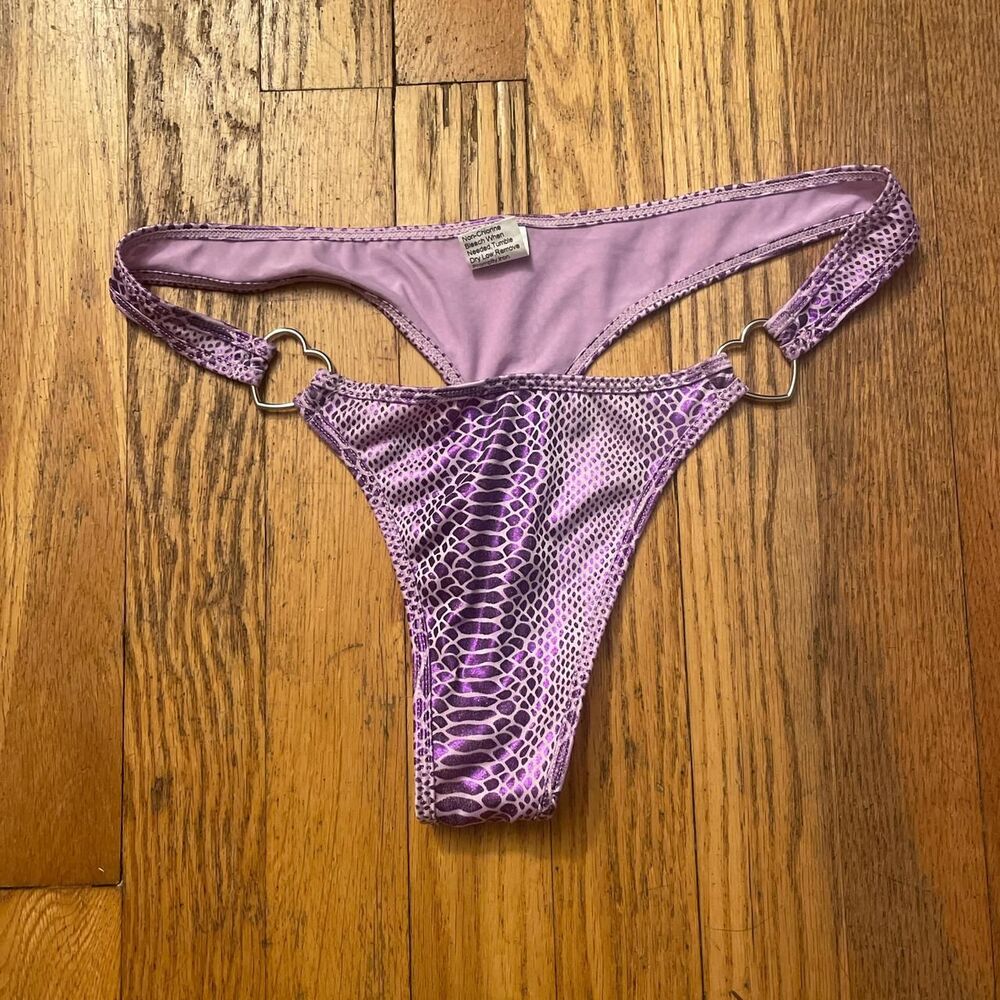 vintage y2k no brand pink reptile heart charm rave edm thong size large